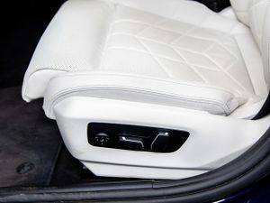 BMW i5 edrive40 250 kw (340 cv)  2024 Eléctrico - Foto 29