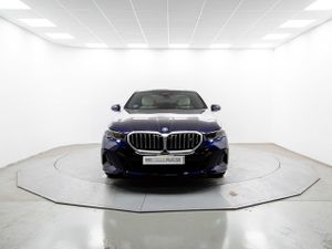 BMW i5 edrive40 250 kw (340 cv)  2024 Eléctrico - Foto 3