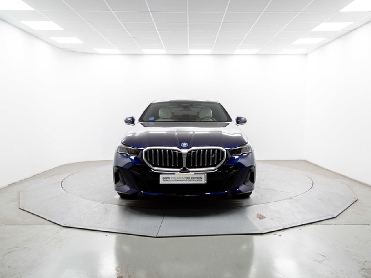 BMW i5 edrive40 250 kw (340 cv)  2024 Eléctrico - Foto 3