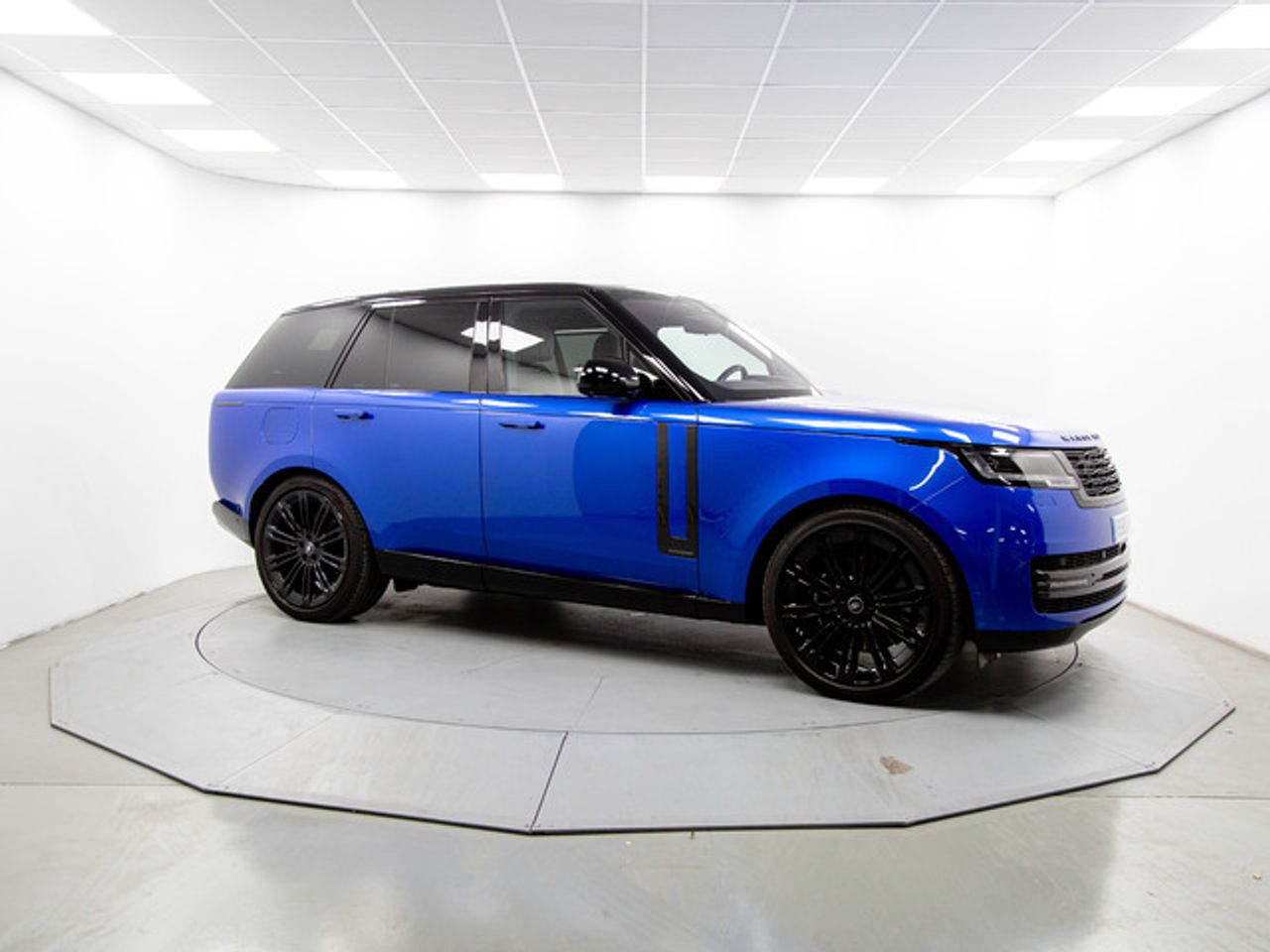 Land-Rover Range Rover 4.4 v8 autobiography 4wd auto 390 kw (530 cv)  2023 Gasolina - Foto 9