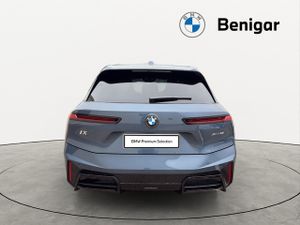 BMW iX xdrive60 400 kw (544 cv)  2025 Eléctrico - Foto 9