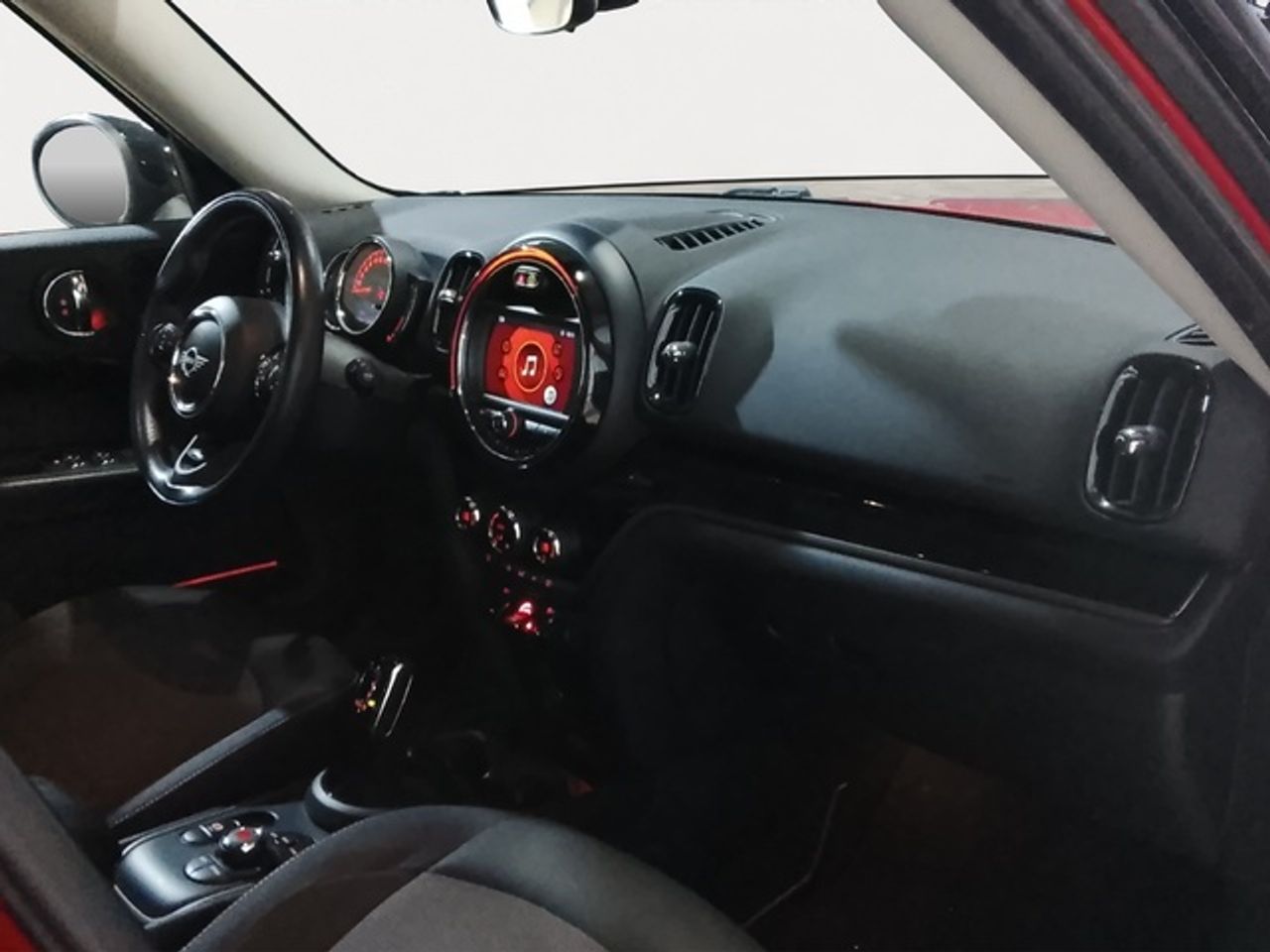 MINI Countryman one d 85 kw (116 cv)  2018 Diésel - Foto 9