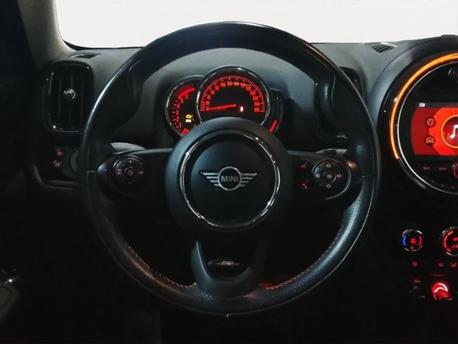 MINI Countryman one d 85 kw (116 cv)