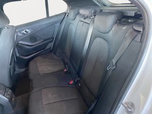 BMW Serie 1 118d business 110 kw (150 cv)  2021 Diésel - Foto 17