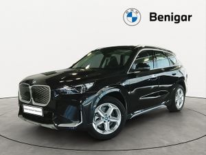BMW iX1 xdrive30 230 kw (313 cv)  2025 Eléctrico - Foto 2