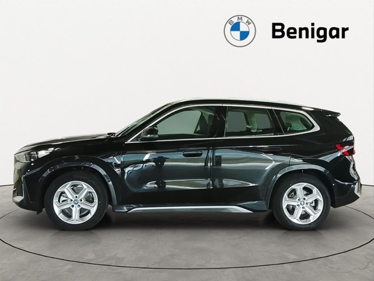 BMW iX1 xdrive30 230 kw (313 cv)  2025 Eléctrico - Foto 4