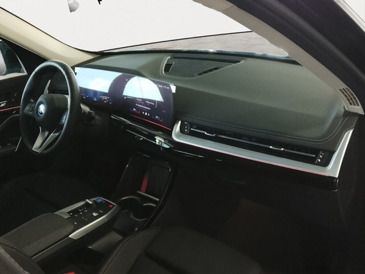 BMW iX1 xdrive30 230 kw (313 cv)  2025 Eléctrico - Foto 9