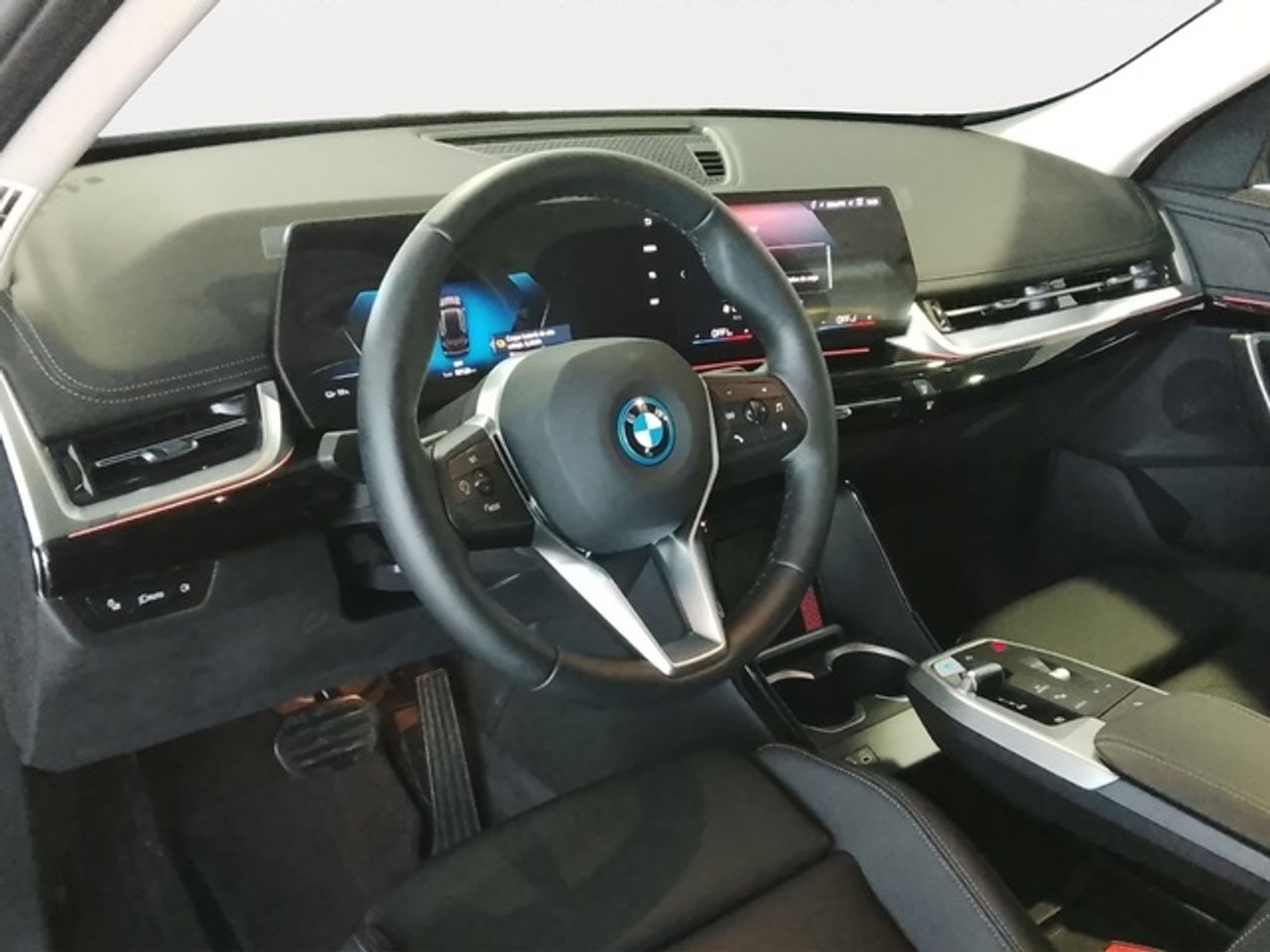 BMW iX1 xdrive30 230 kw (313 cv)  2025 Eléctrico - Foto 12