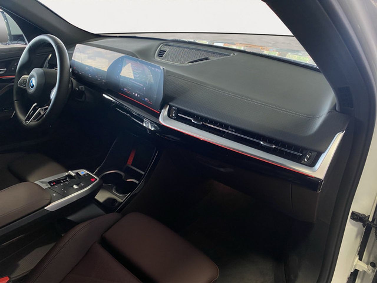 BMW iX2 xdrive30 230 kw (313 cv)  2025 Eléctrico - Foto 9
