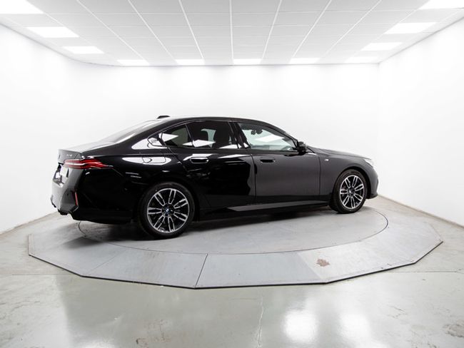 BMW i5 xdrive40 290 kw (394 cv)