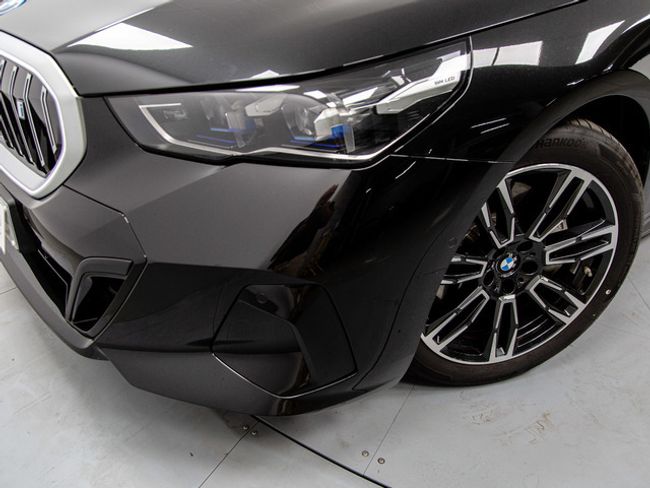 BMW i5 xdrive40 290 kw (394 cv)