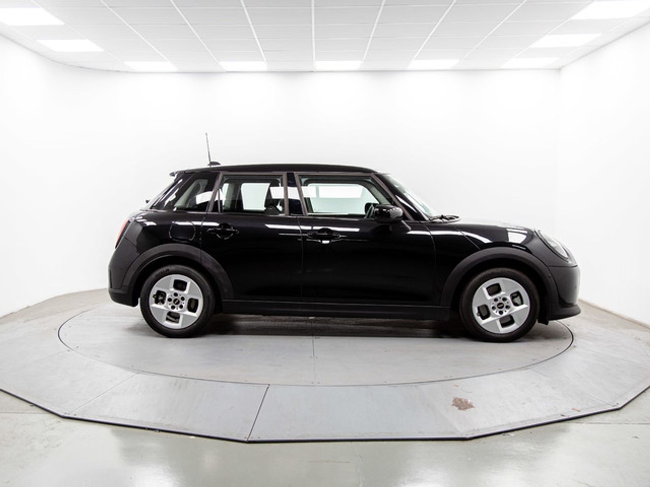 MINI Cooper c 115 kw (156 cv)  2025 Gasolina - Foto 13