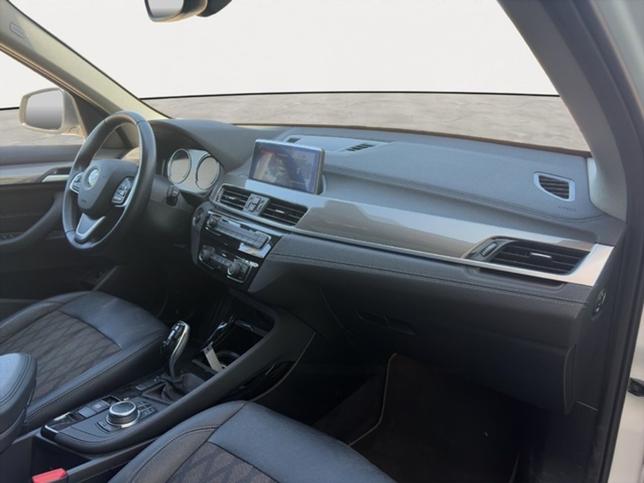 BMW X1 sdrive18d 110 kw (150 cv)  2022 Diésel - Foto 9