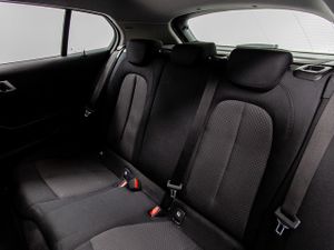 BMW Serie 1 118d business 110 kw (150 cv)  2022 Diésel - Foto 17