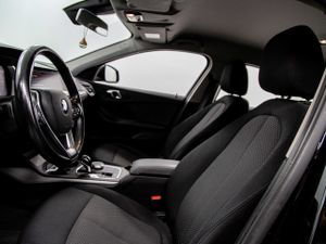 BMW Serie 1 118d business 110 kw (150 cv)  2022 Diésel - Foto 27