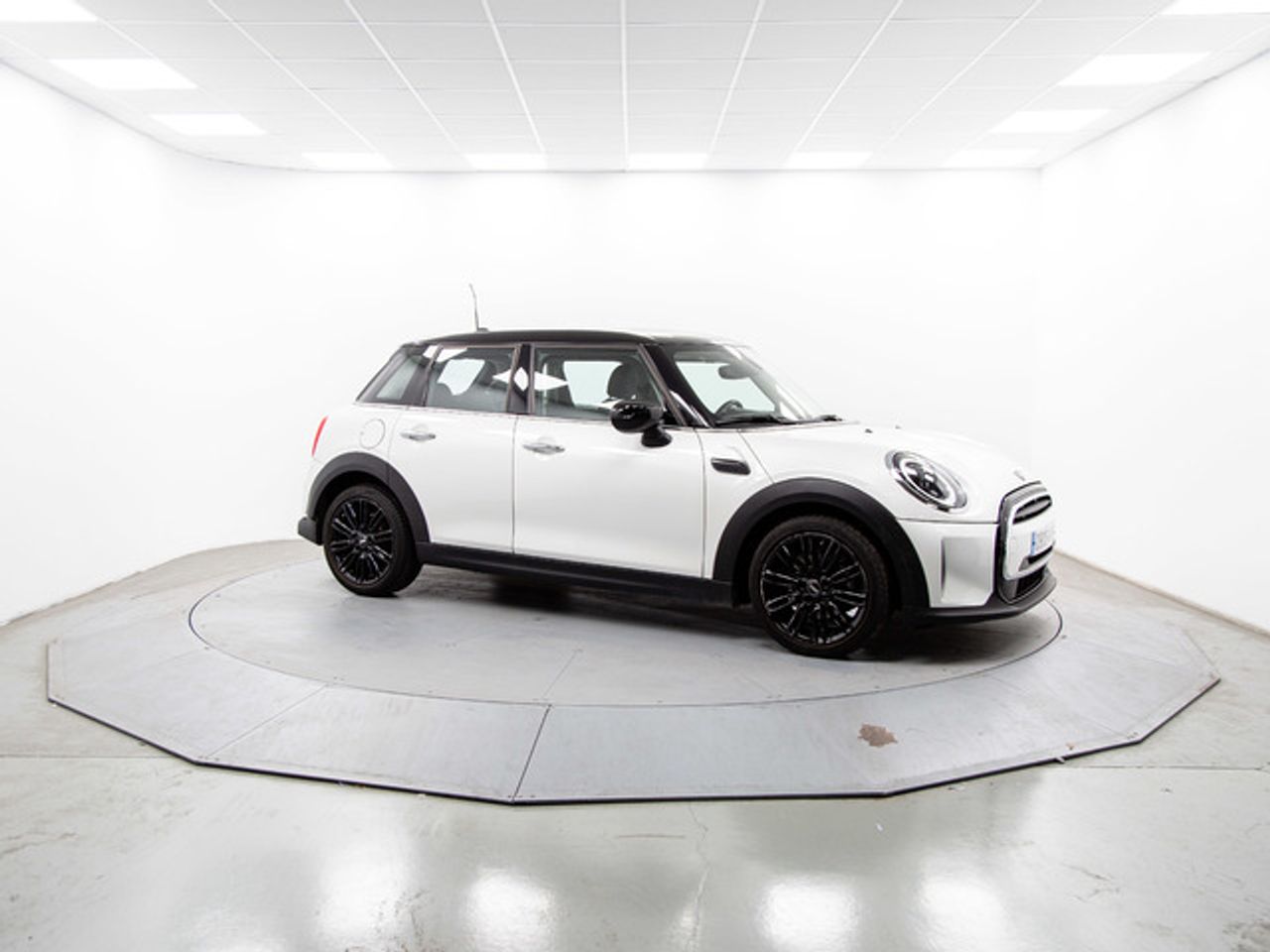 MINI Cooper 100 kw (136 cv)  2023 Gasolina - Foto 14