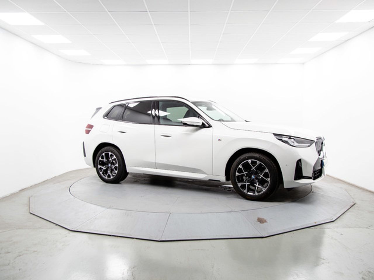 BMW X3 xdrive30e 220 kw (299 cv)  2026 Híbrido (Gasolina) - Foto 14