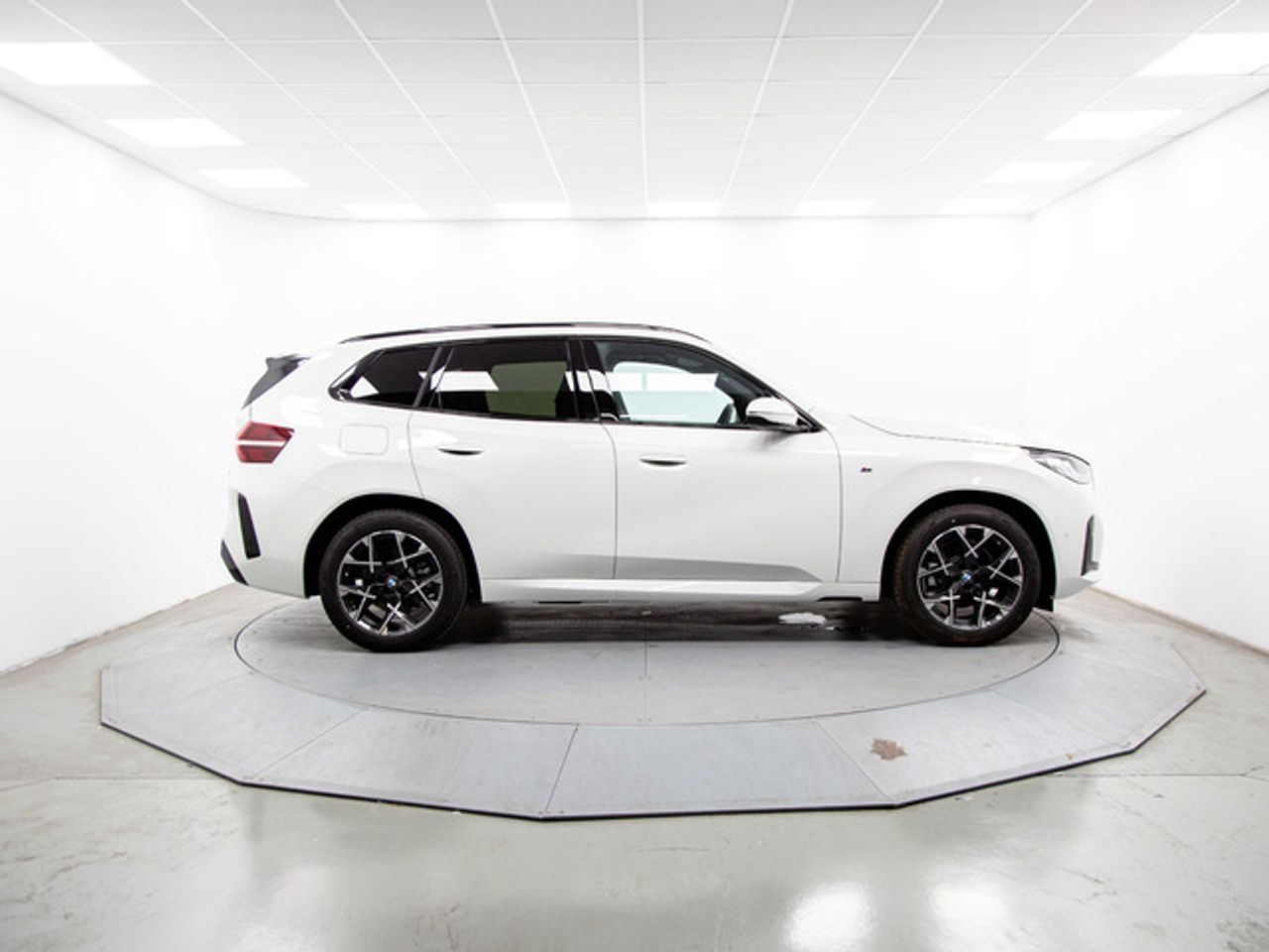 BMW X3 xdrive30e 220 kw (299 cv)  2026 Híbrido (Gasolina) - Foto 13