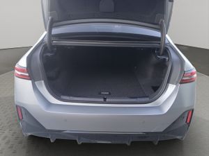 BMW i5 m60 xdrive 442 kw (601 cv)  2025 Eléctrico - Foto 21
