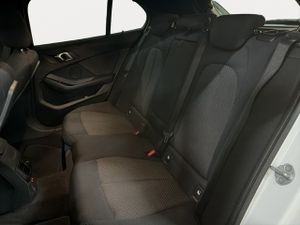 BMW Serie 1 118d business 110 kw (150 cv)  2022 Diésel - Foto 17