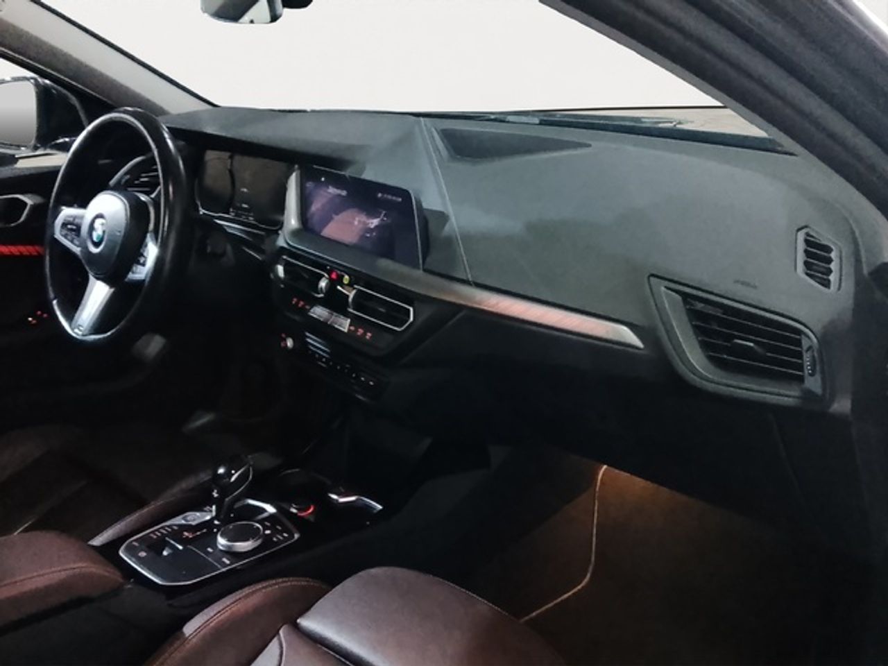 BMW Serie 1 118i 103 kw (140 cv)  2020 Gasolina - Foto 9