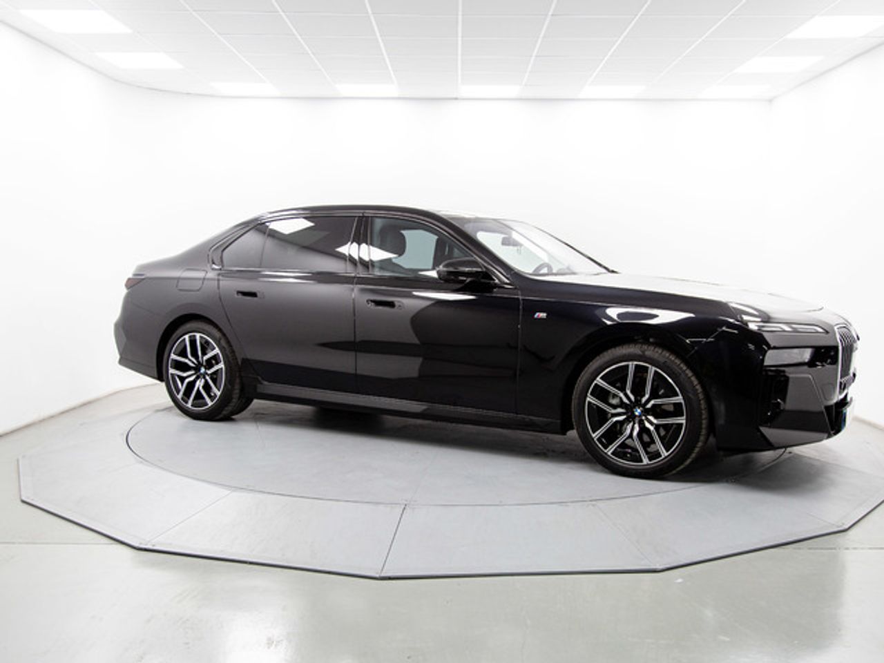 BMW Serie 7 740d xdrive 220 kw (299 cv)  2023 Diésel - Foto 14