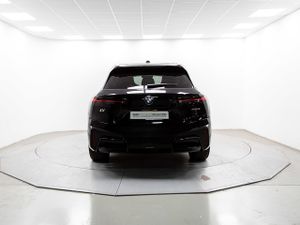 BMW iX xdrive45 300 kw (408 cv)  2025 Eléctrico - Foto 9