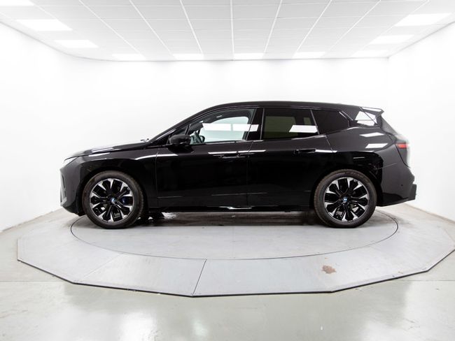 BMW iX xdrive45 300 kw (408 cv)
