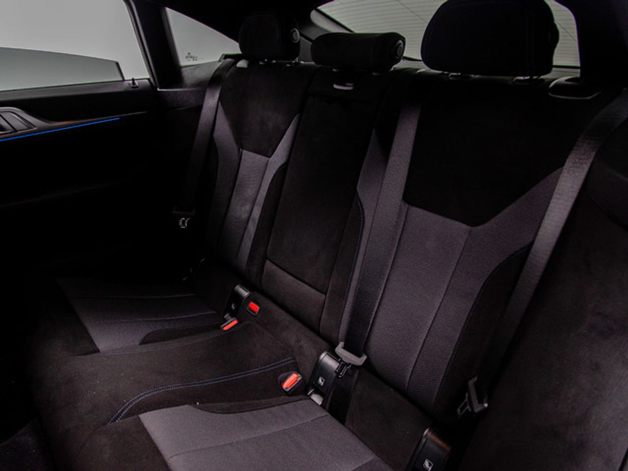BMW i4 edrive40 250 kw (340 cv)  2025 Eléctrico - Foto 10