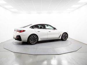 BMW i4 edrive40 250 kw (340 cv)  2025 Eléctrico - Foto 21
