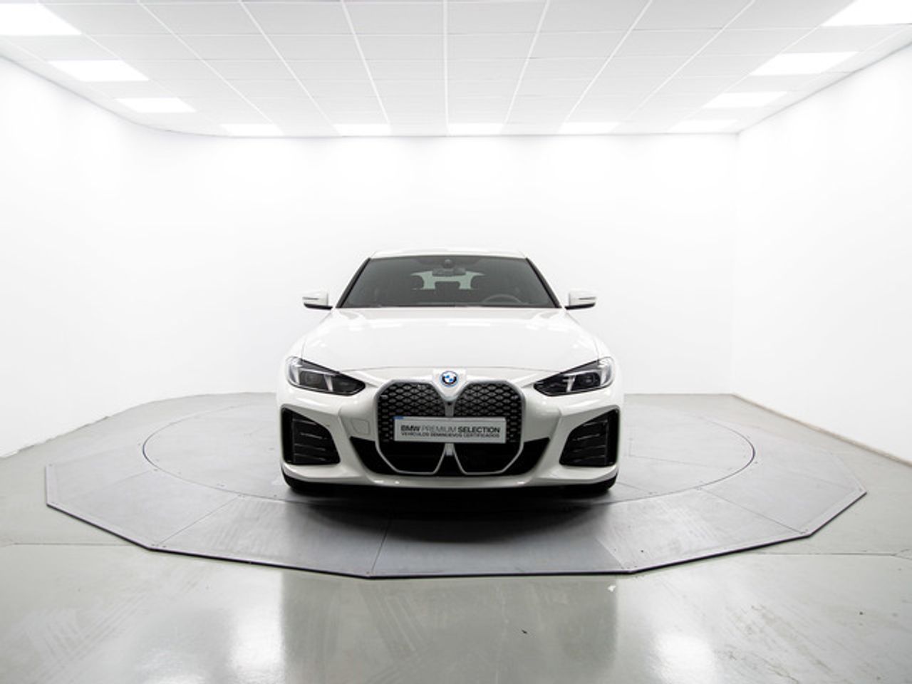 BMW i4 edrive40 250 kw (340 cv)  2025 Eléctrico - Foto 3