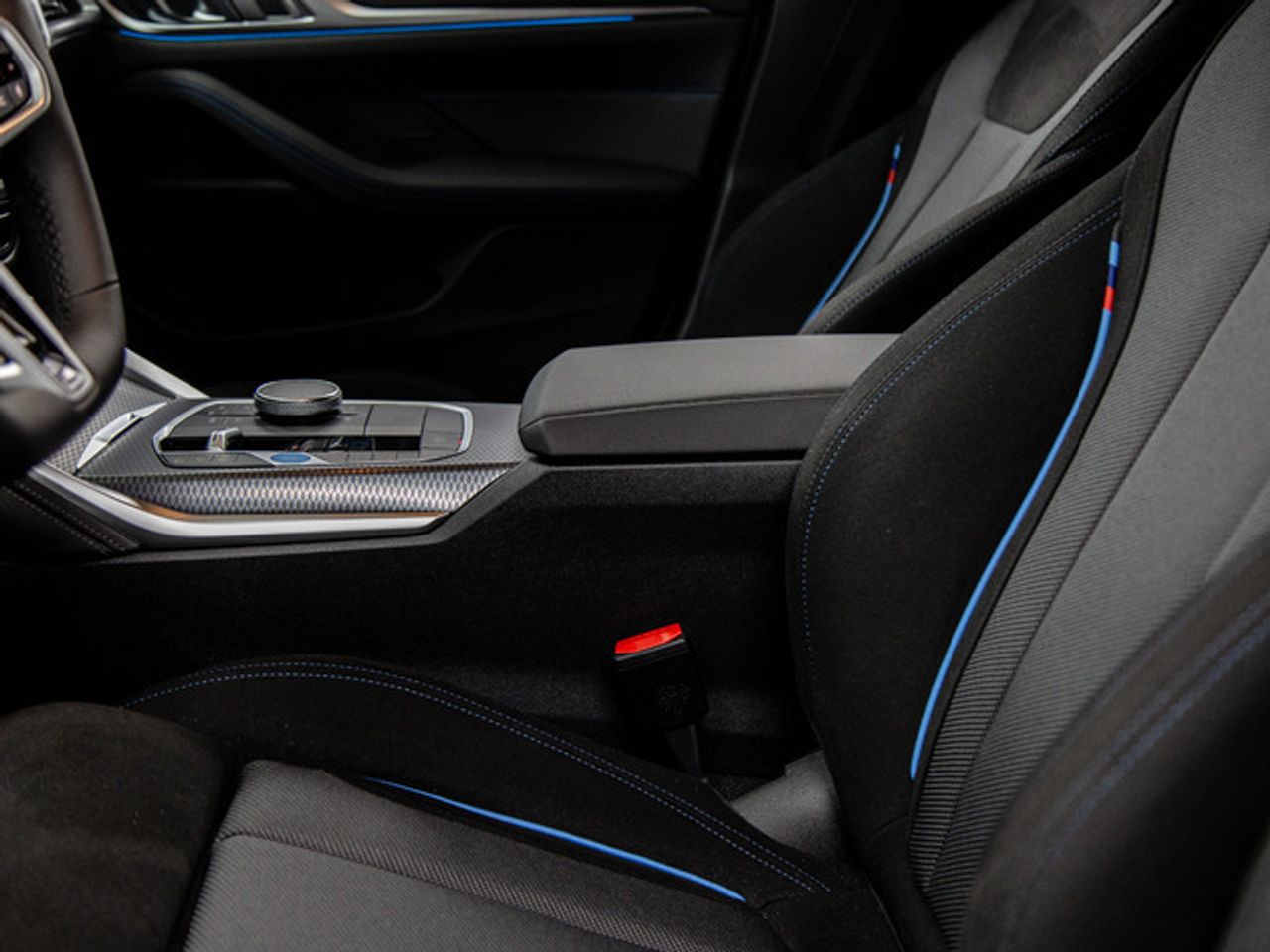 BMW i4 edrive40 250 kw (340 cv)  2025 Eléctrico - Foto 16