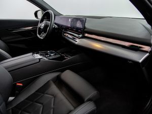 BMW i5 xdrive40 290 kw (394 cv)  2025 Eléctrico - Foto 15