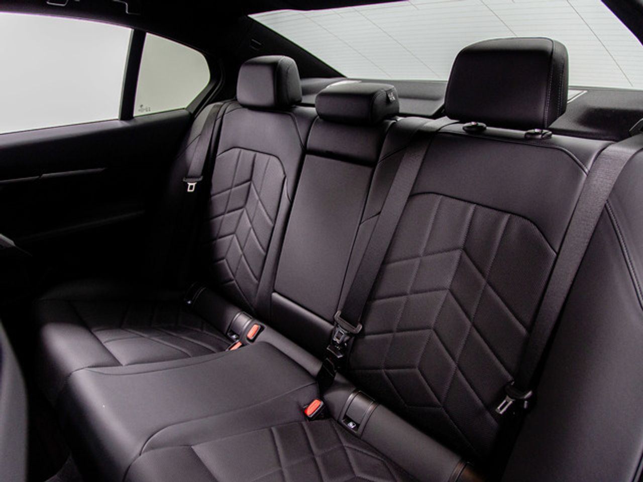BMW i5 xdrive40 290 kw (394 cv)  2025 Eléctrico - Foto 10