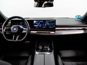 BMW i5 xdrive40 290 kw (394 cv)  2025 Eléctrico - Foto 13