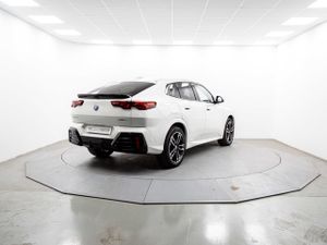 BMW iX2 edrive20 150 kw (204 cv)  2026 Eléctrico - Foto 7