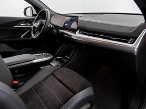 BMW iX2 edrive20 150 kw (204 cv)  2026 Eléctrico - Foto 15