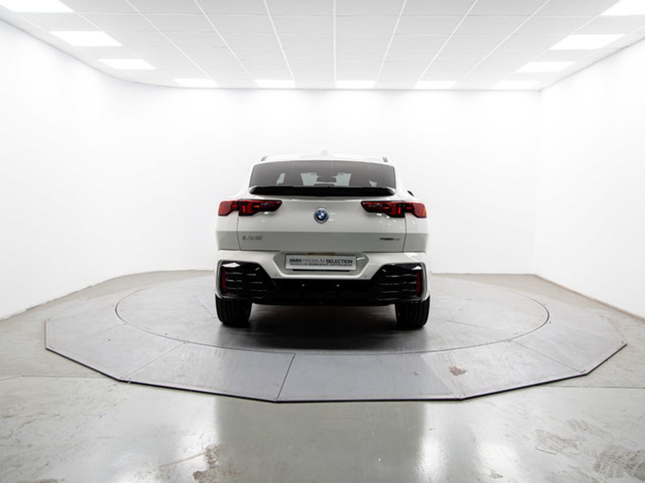 BMW iX2 edrive20 150 kw (204 cv)  2026 Eléctrico - Foto 6