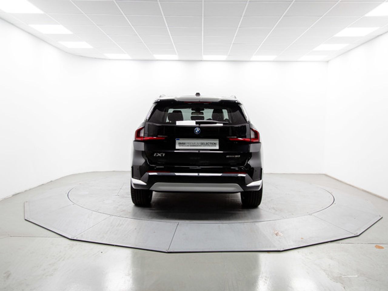 BMW iX1 edrive20 150 kw (204 cv)  2025 Eléctrico - Foto 6