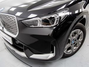 BMW iX1 edrive20 150 kw (204 cv)  2025 Eléctrico - Foto 11