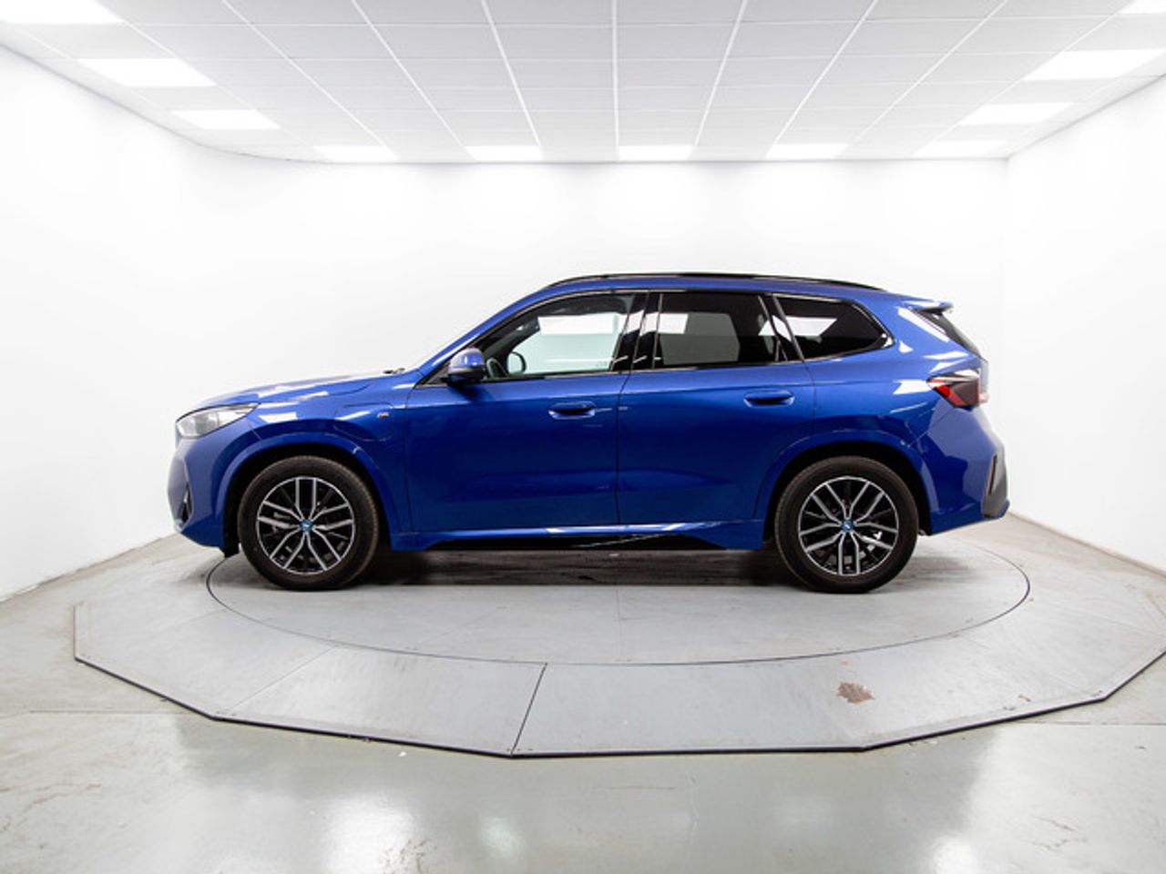 BMW X1 xdrive25e 180 kw (245 cv)  2025 Híbrido (Gasolina) - Foto 4