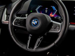 BMW X1 xdrive25e 180 kw (245 cv)  2025 Híbrido (Gasolina) - Foto 29
