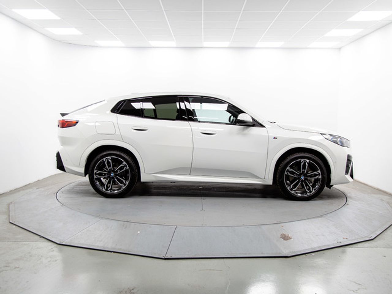 BMW X2 sdrive20i 125 kw (170 cv)  2025 Gasolina - Foto 13