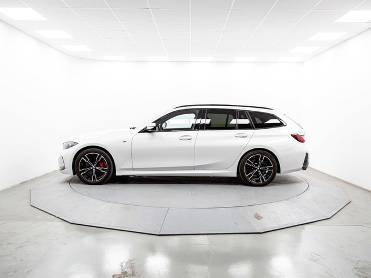 BMW Serie 3 320d xdrive touring 140 kw (190 cv)  2025 Diésel - Foto 4