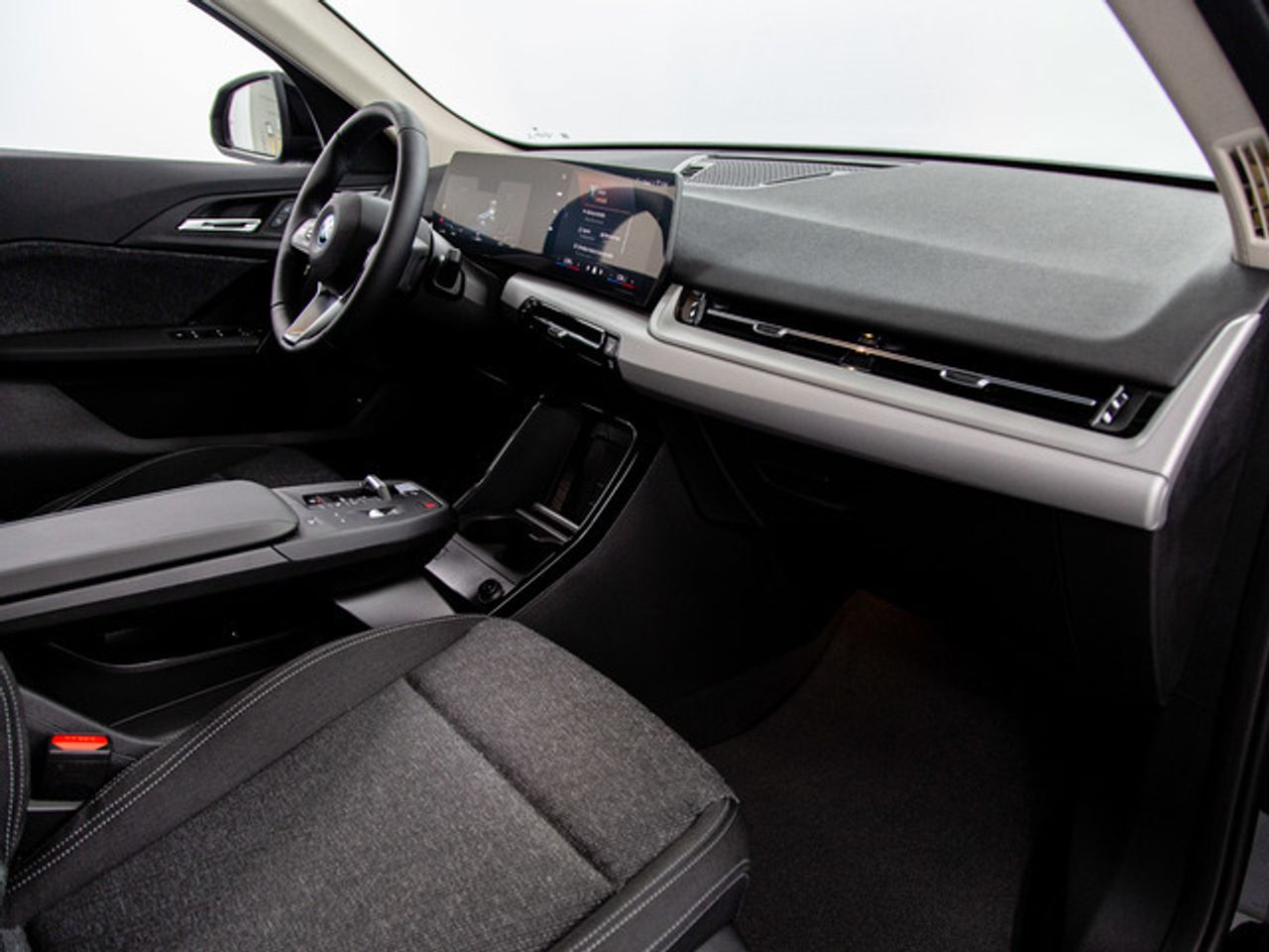 BMW iX2 edrive20 150 kw (204 cv)  2025 Eléctrico - Foto 9