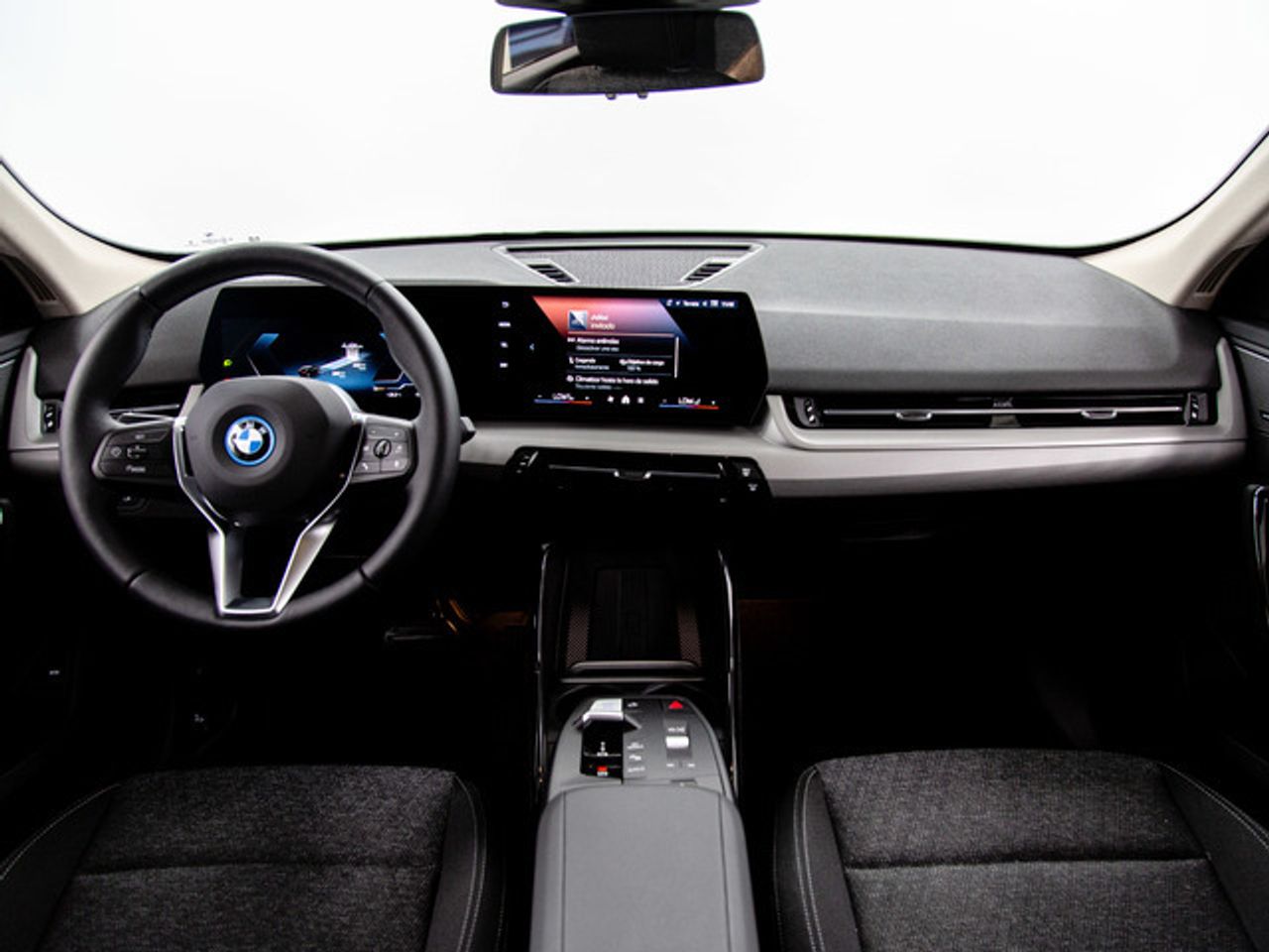 BMW iX2 edrive20 150 kw (204 cv)  2025 Eléctrico - Foto 8