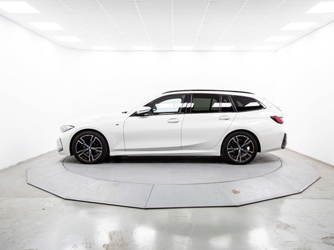 BMW Serie 3 320d touring 140 kw (190 cv)  2025 Diésel - Foto 4
