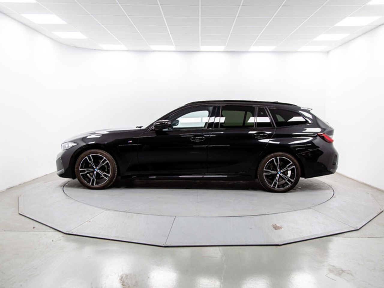 BMW Serie 3 318d touring 110 kw (150 cv)  2025 Diésel - Foto 4