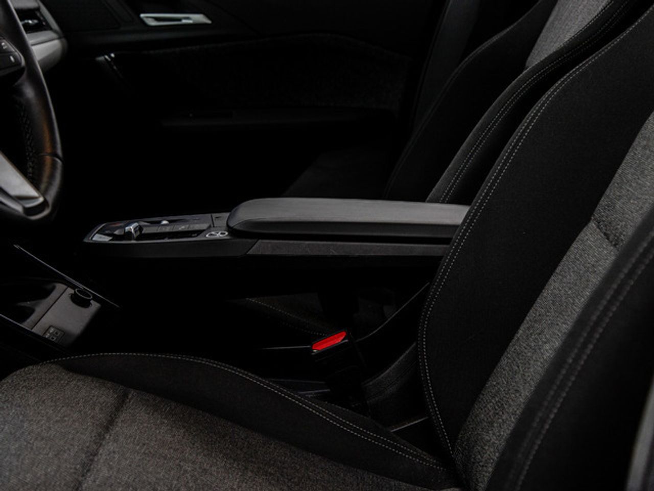BMW iX1 xdrive30 230 kw (313 cv)  2024 Eléctrico - Foto 16