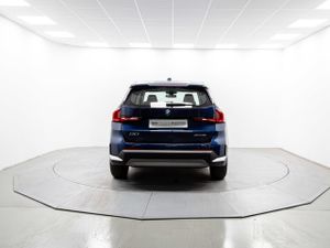 BMW iX1 xdrive30 230 kw (313 cv)  2024 Eléctrico - Foto 9